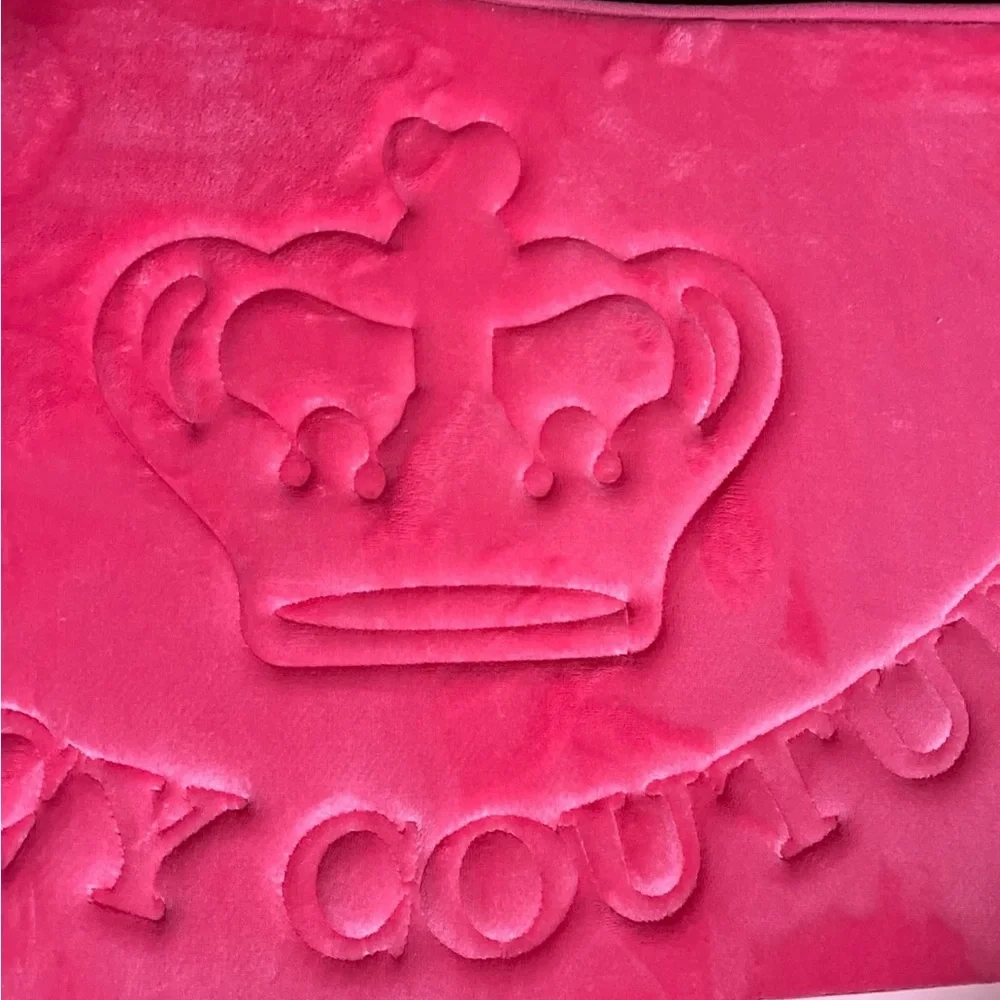 Juicy Couture Crown Bath Rug